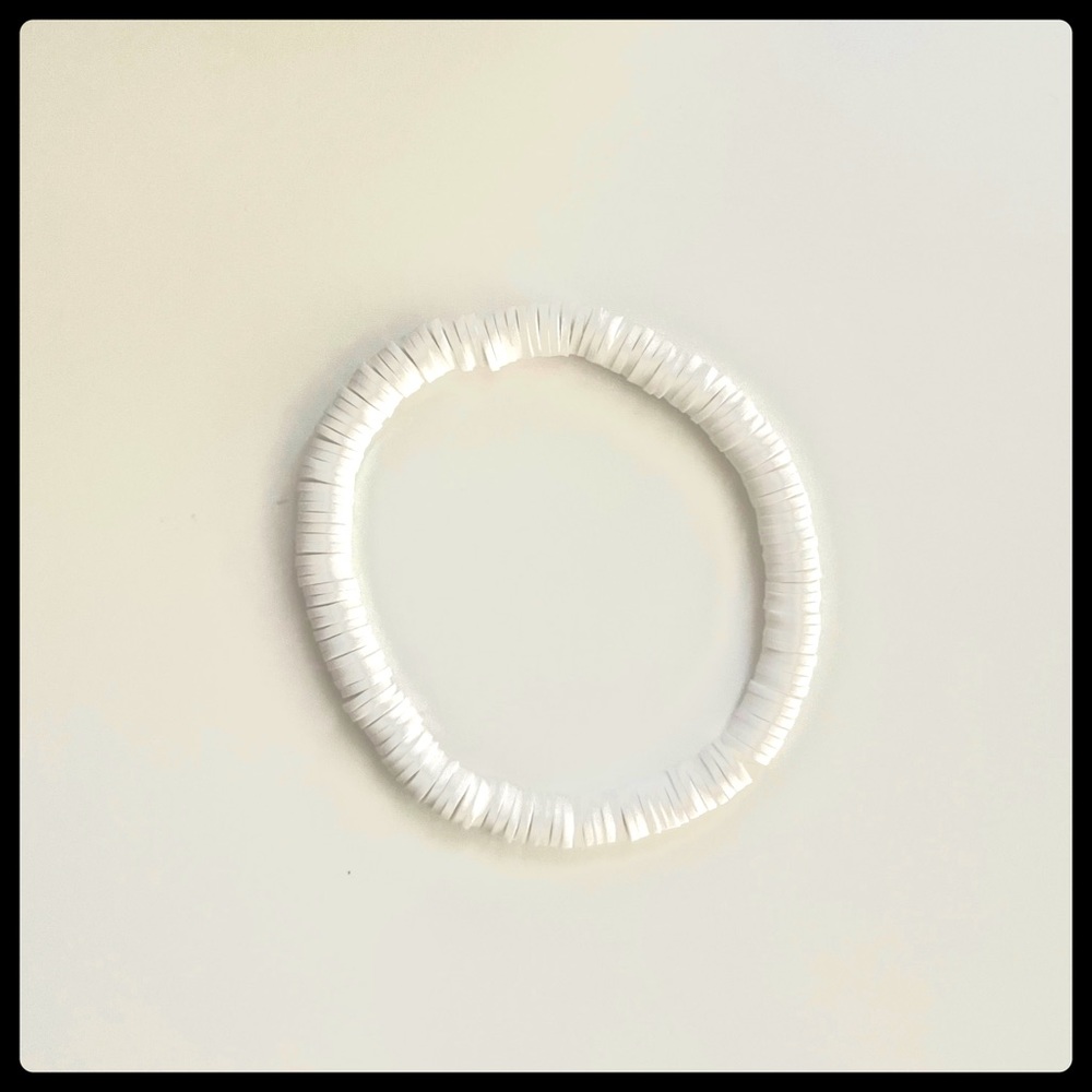 🤍Plain White🤍 clay beads bracelet